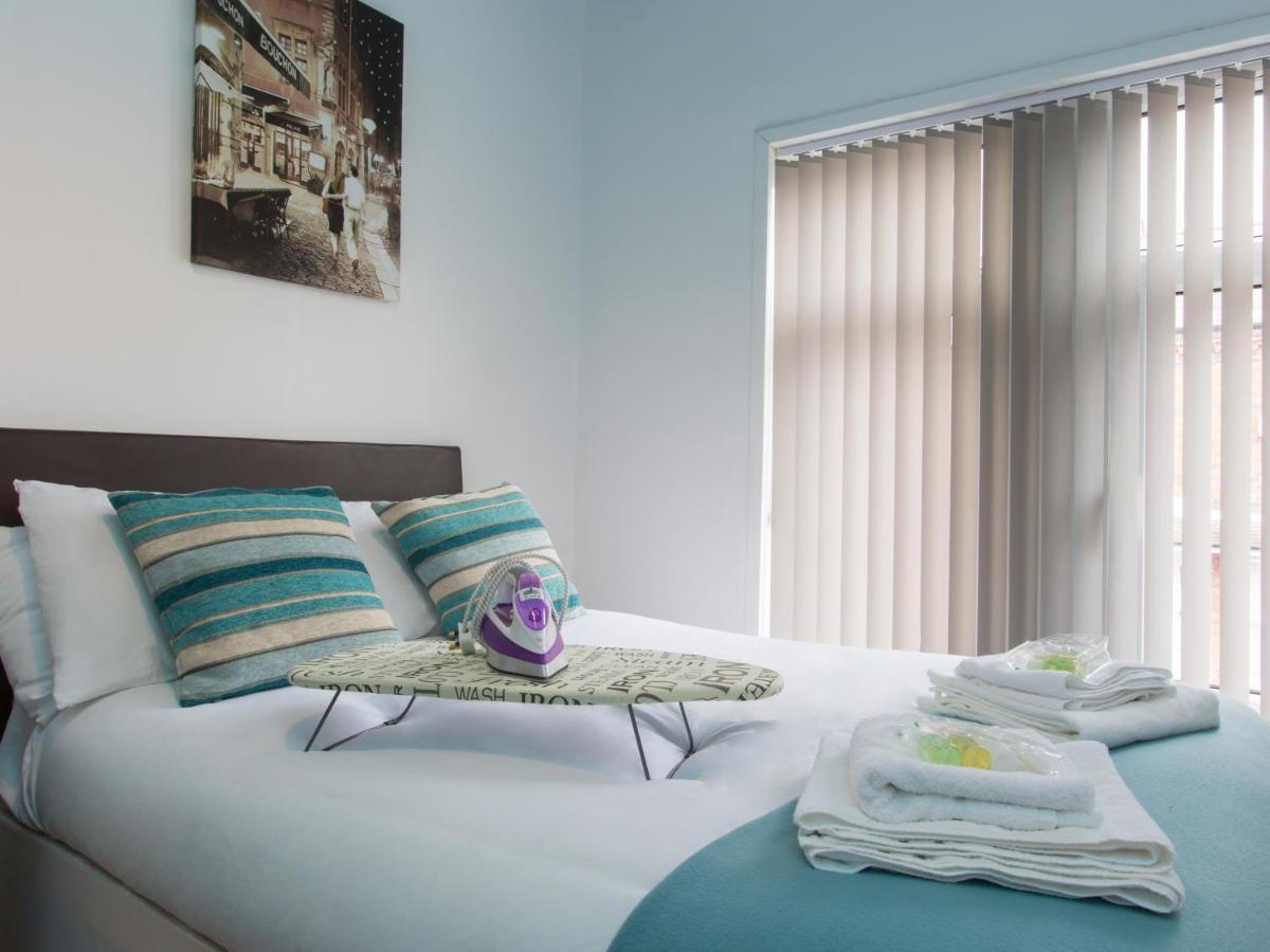 Bed and Breakfast Townhouse @ West Avenue Кру Экстерьер фото