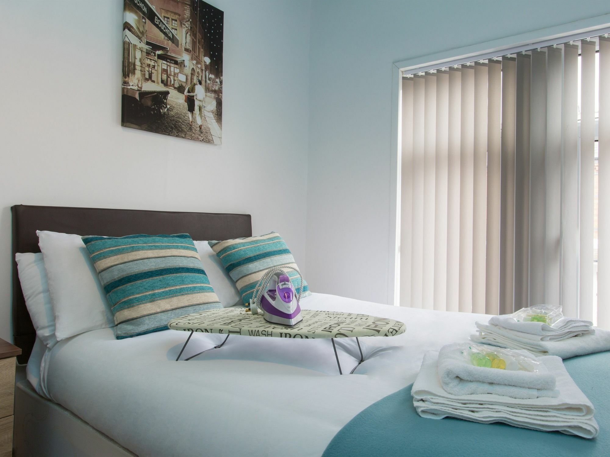 Bed and Breakfast Townhouse @ West Avenue Кру Экстерьер фото